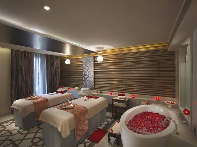 massage center in Amravati, spa in Amravati, massage spa Amravati